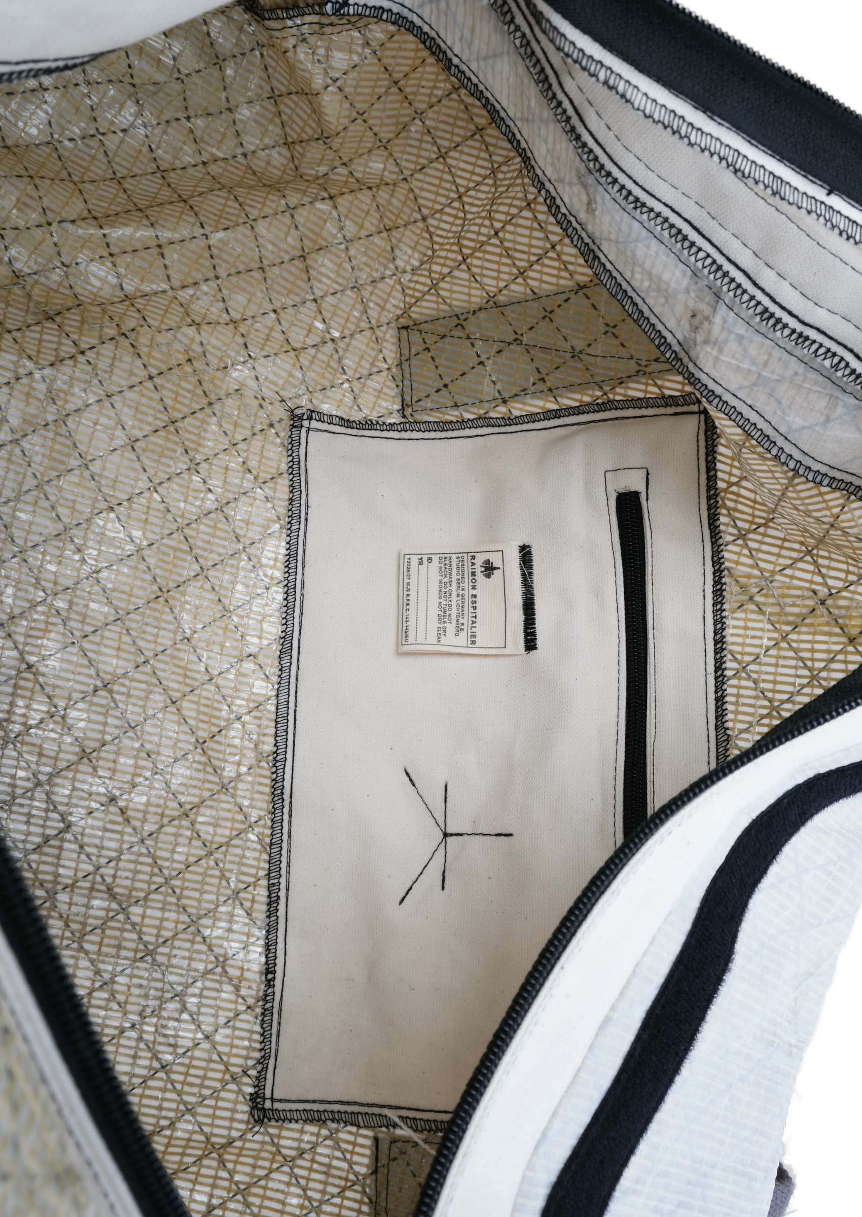 NORTH ARCTIC KEVLAR BAG